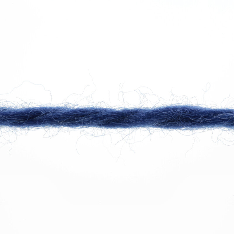 Lang Yarns Glory – 50g / 70m – Juniper (0106) – yarn texture