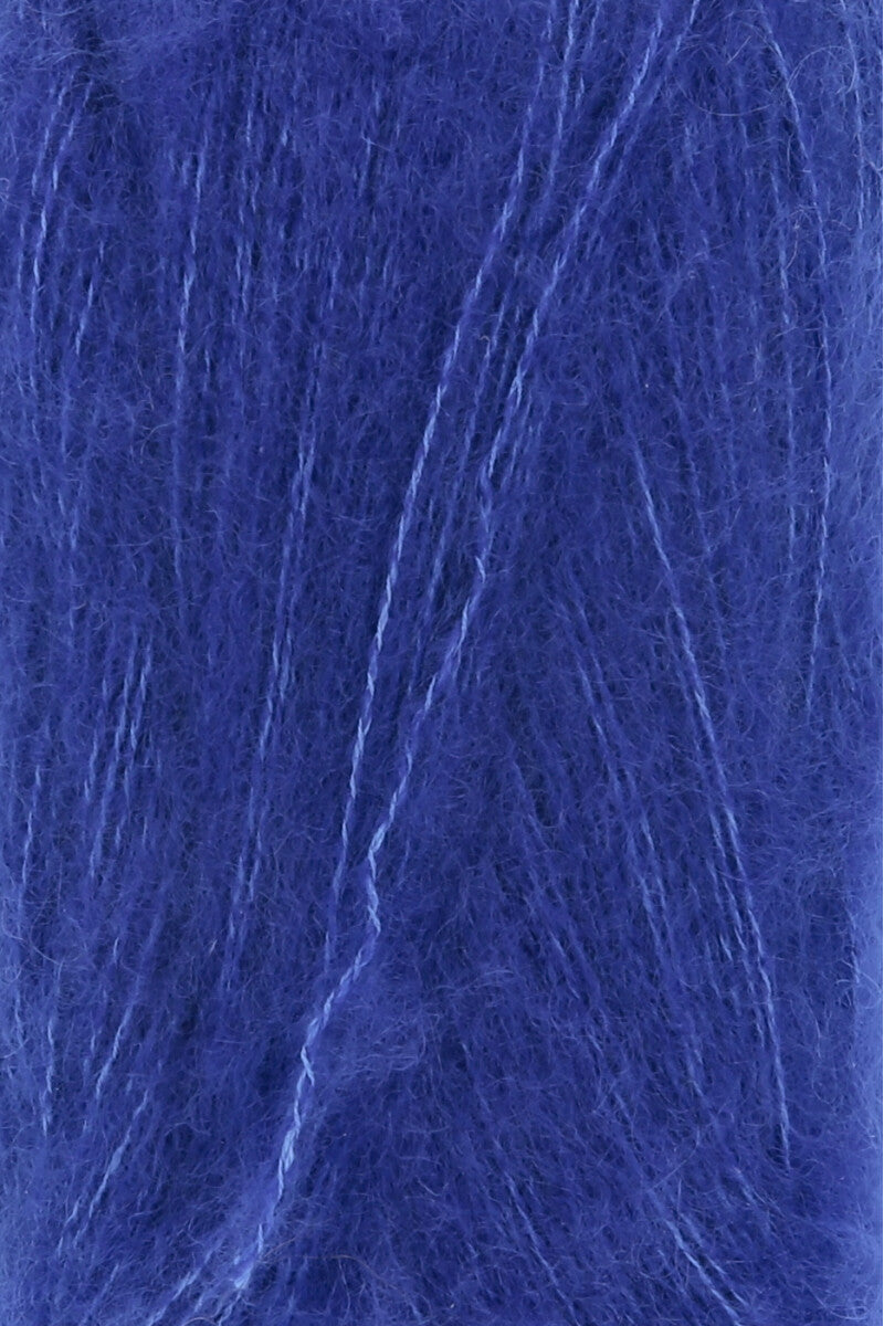 Lang Yarns Cashmere Dreams Yarn, 290m / 25g – Royal Blue (0006), yarn texture