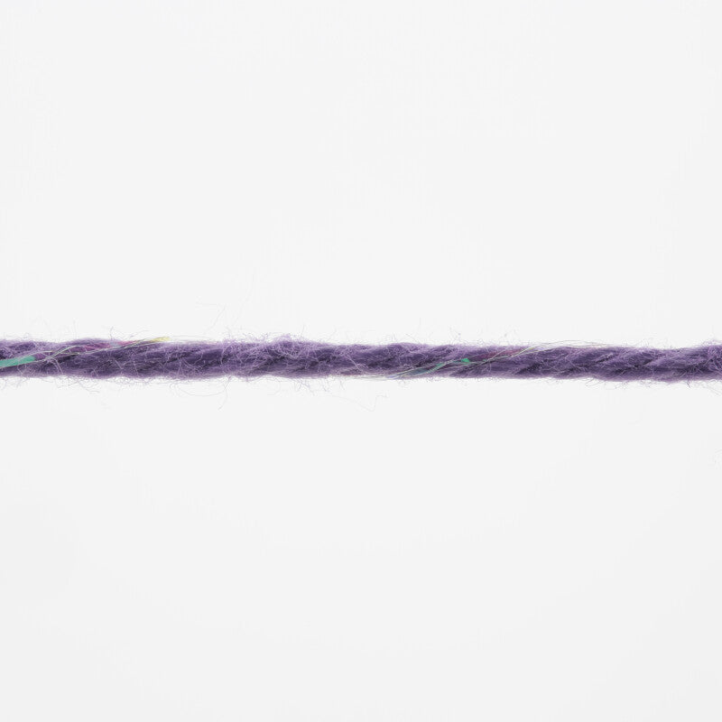 Lang Yarns Quattro Lamé – 50g / 120m – Middle Purple (0146) – yarn texture