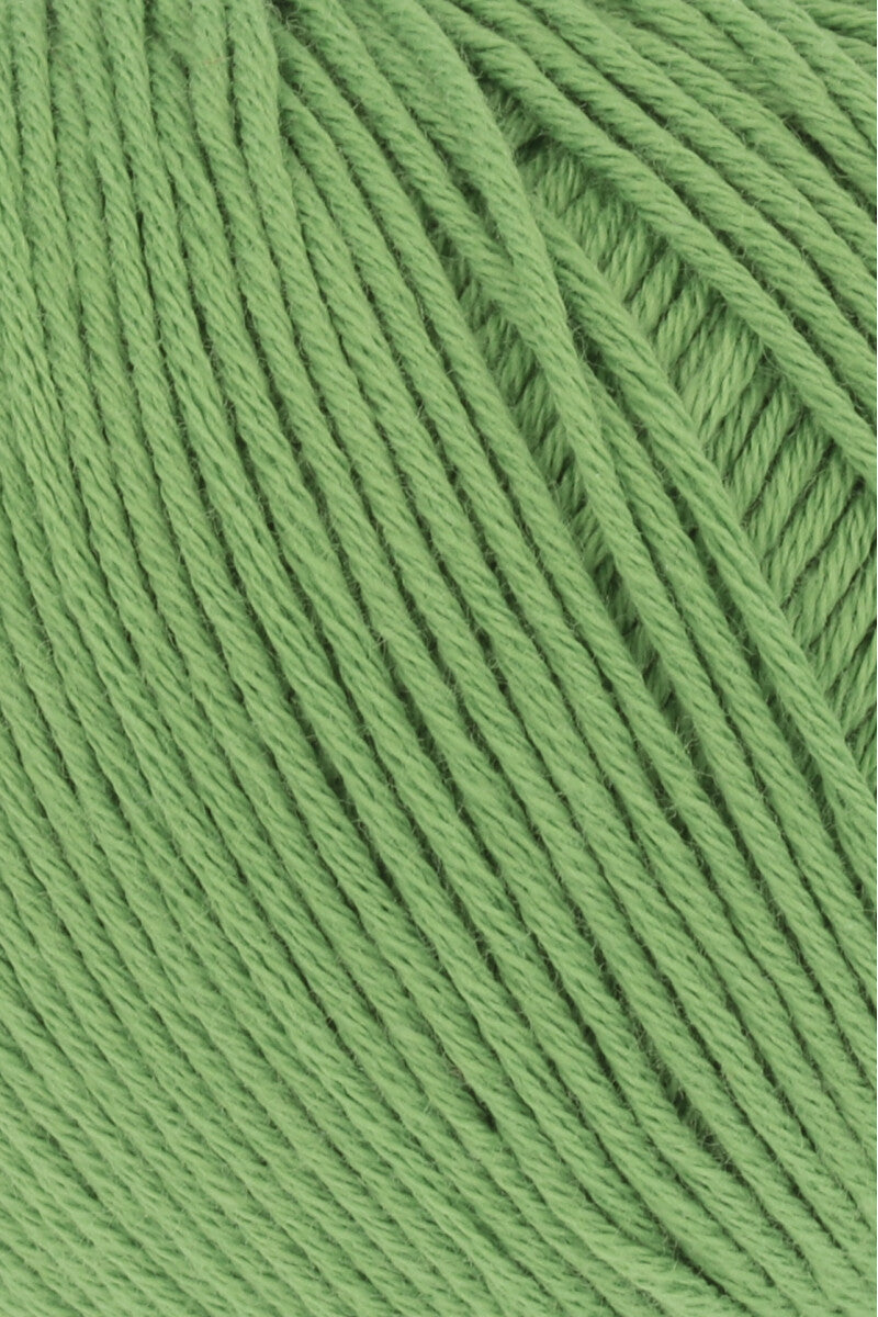 Lang Yarns Baby Cotton – 50g / 180m – Apple (0017) – detail