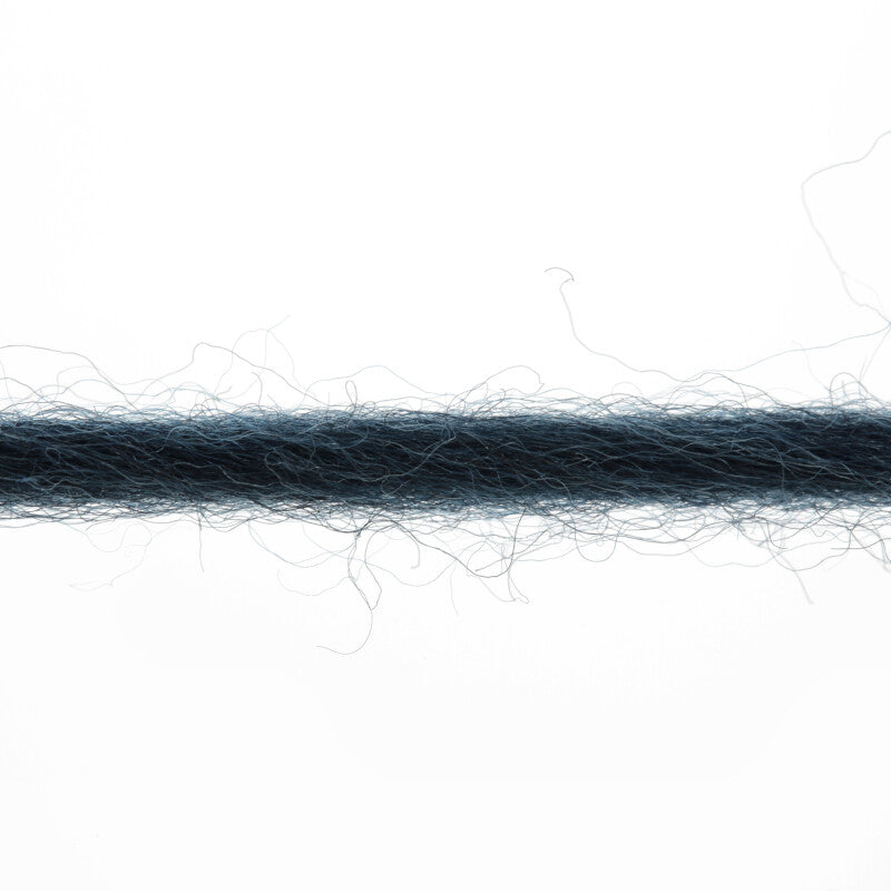 Lang Yarns Naturalis – 50g / 90m – Steel Blue (0010) – yarn texture