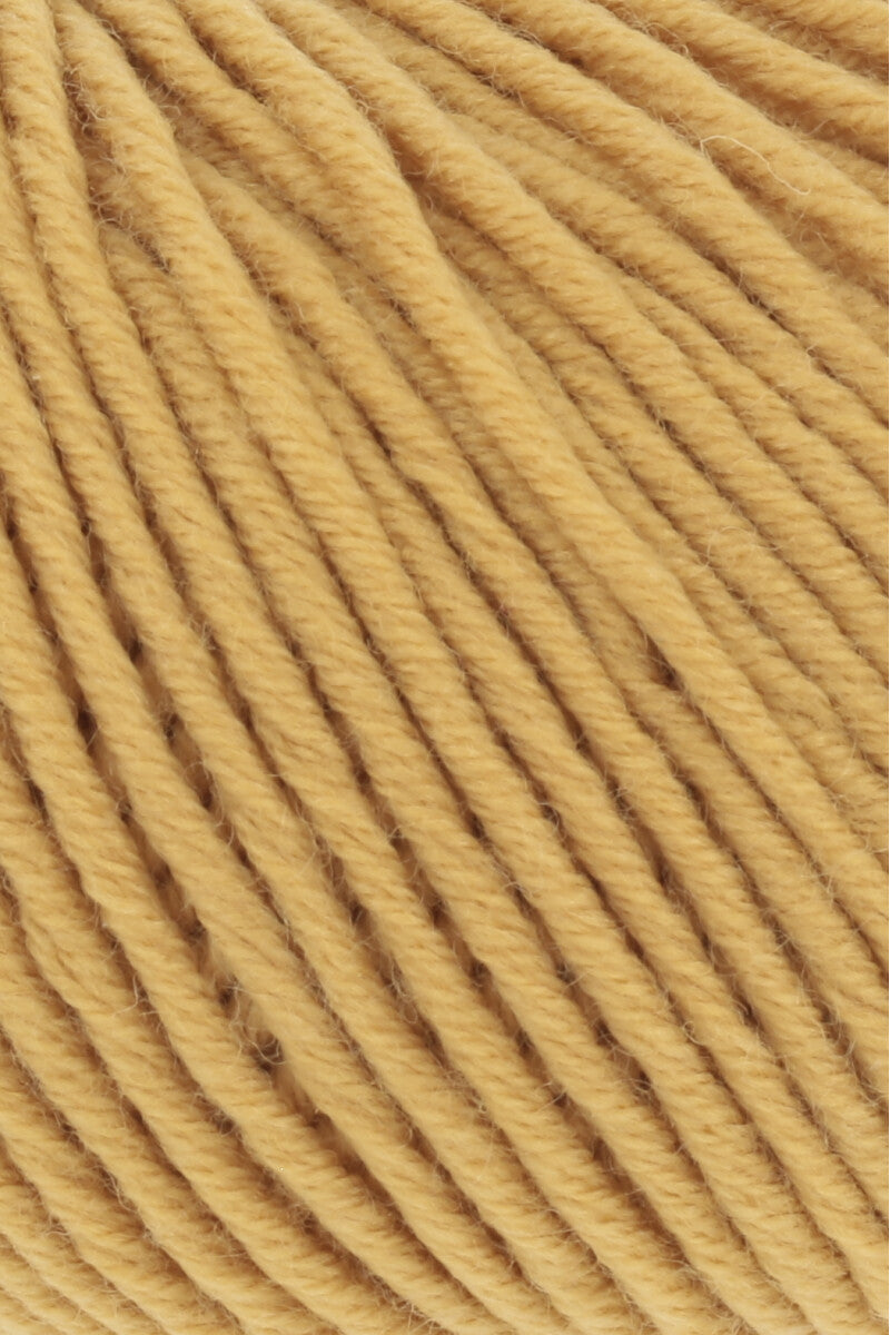 Lang Yarns Merino+ – 50g / 90m – Mustard Yellow (0111) – detail
