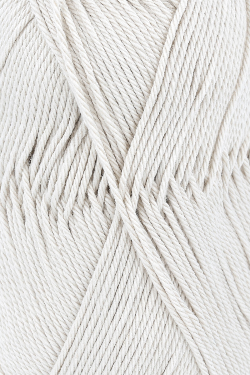 Lang Yarns Quattro – 50g / 120m – Beige (0026) – detail