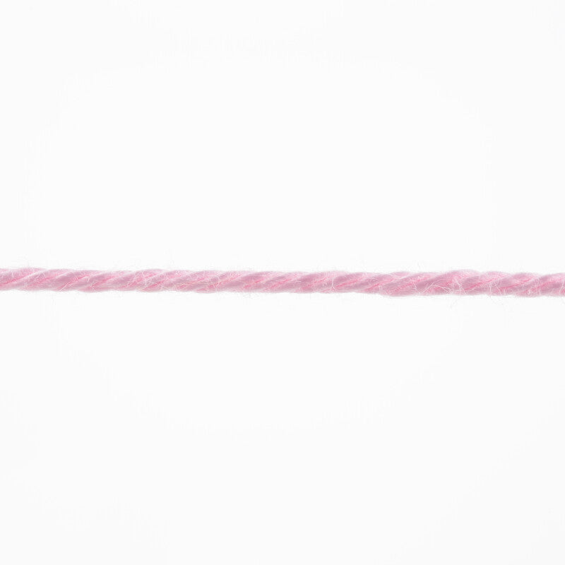 Lang Yarns Quattro – 50g / 120m – Orchid (0119) – yarn texture