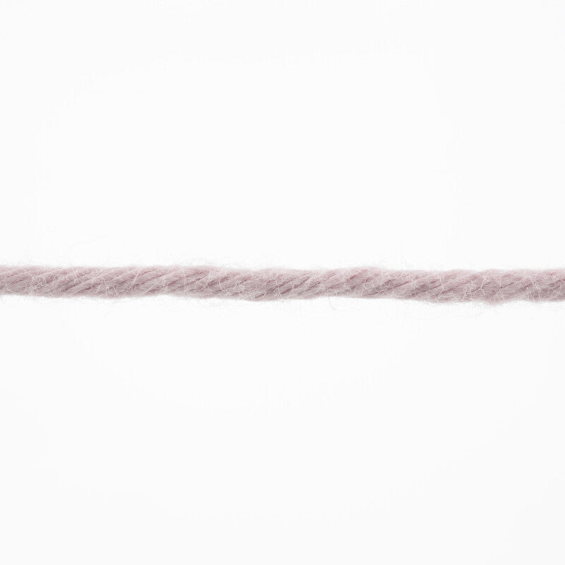 Lang Yarns Handarbeitsgarn – 50g / 84m – Light Dusky Pink (0648) – yarn texture