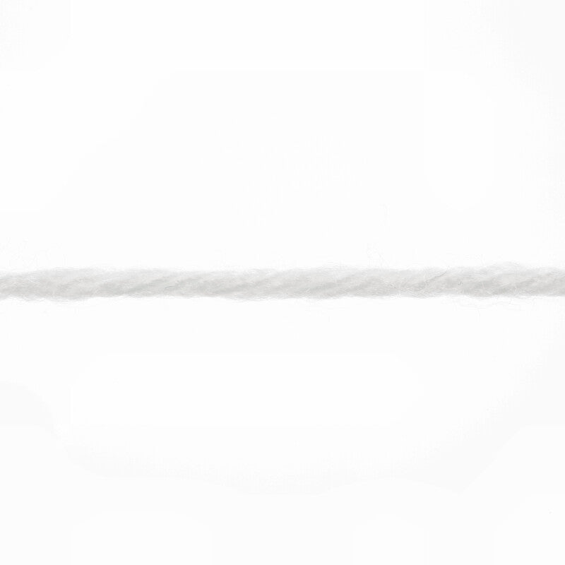 Lang Yarns Merino 200 Bébé Yarn, 203m / 50g – Baby Green (0517), yarn strand