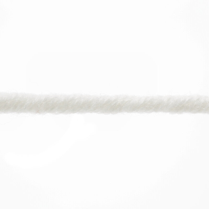 Lang Yarns Merino 70 – 50g / 70m – Offwhite (0094) – yarn texture