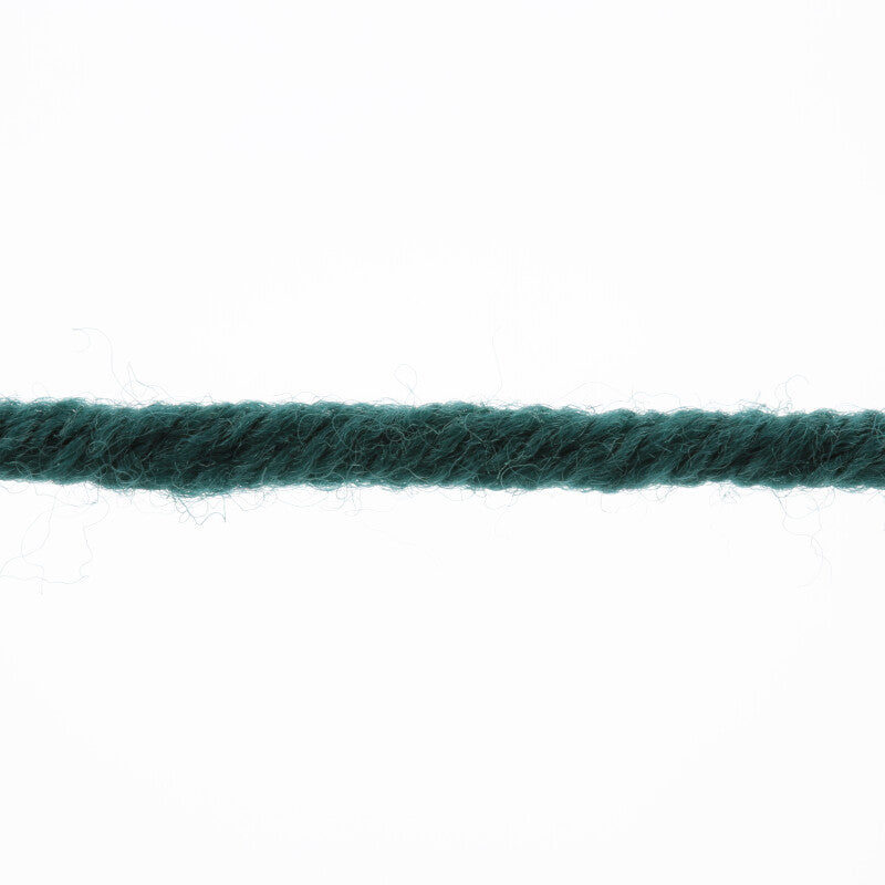 Lang Yarns Merino 70 – 50g / 70m – Dark Green (0218) – yarn texture