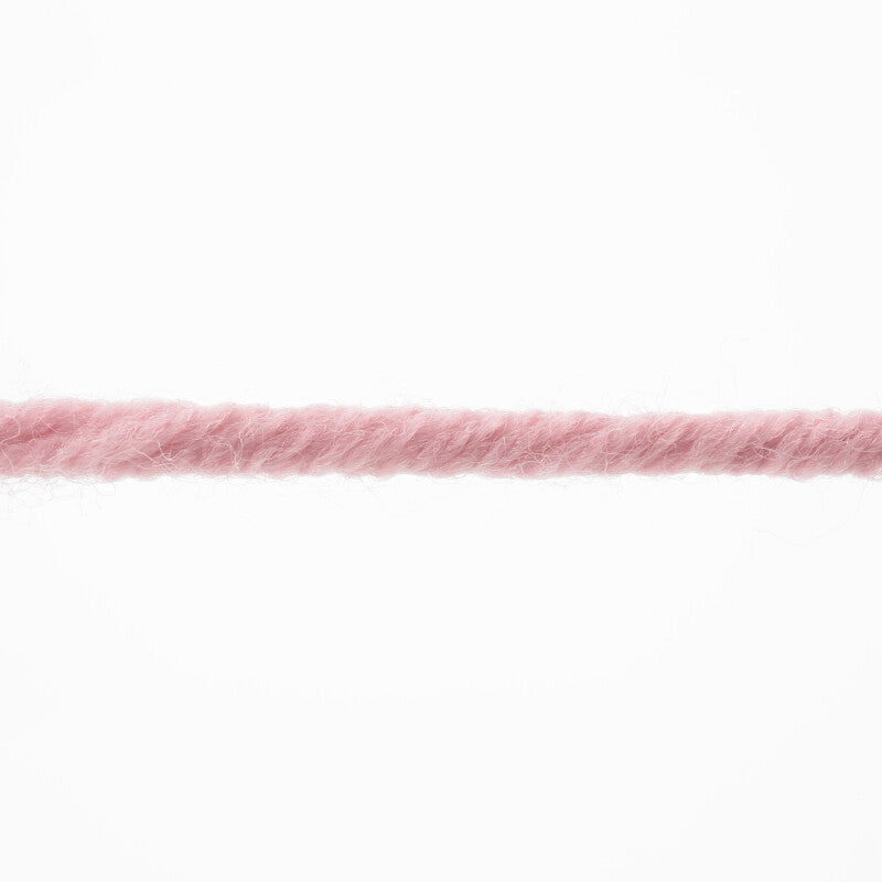 Lang Yarns Merino 70 – 50g / 70m – Rosé (0219) – yarn texture