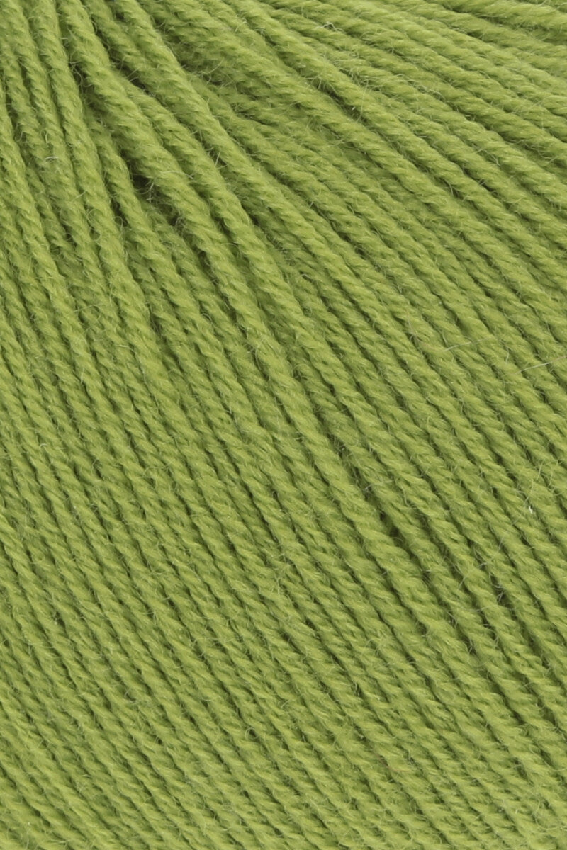 Lang Yarns Merino 400 Lace – 25g / 200m – Lime (0044) – detail