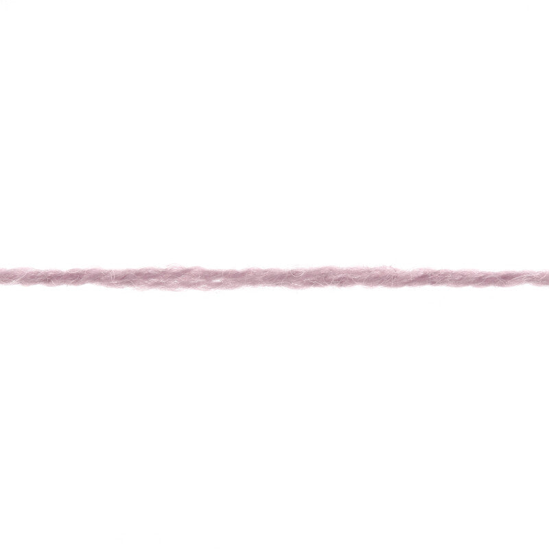 Lang Yarns Merino 400 Lace – 25g / 200m – Dusky Pink (0048) – yarn texture