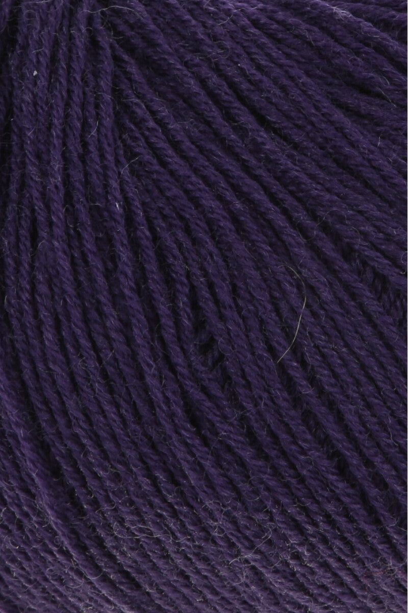 Lang Yarns Merino 400 Lace – 25g / 200m – Purple Mélange (0347) – detail