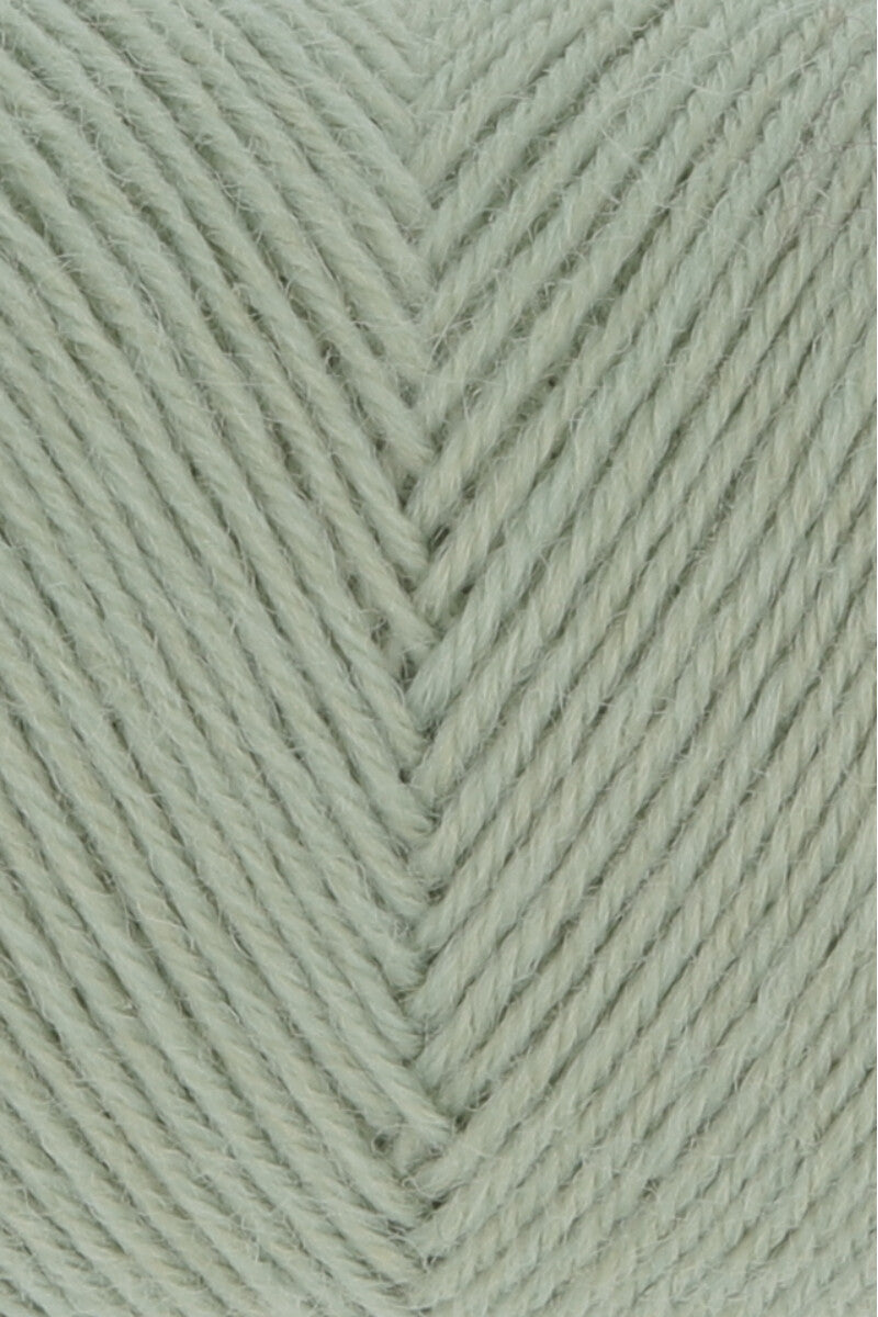 Lang Yarns Jawoll Yarn, 190m / 50g – Sage (0191), yarn texture