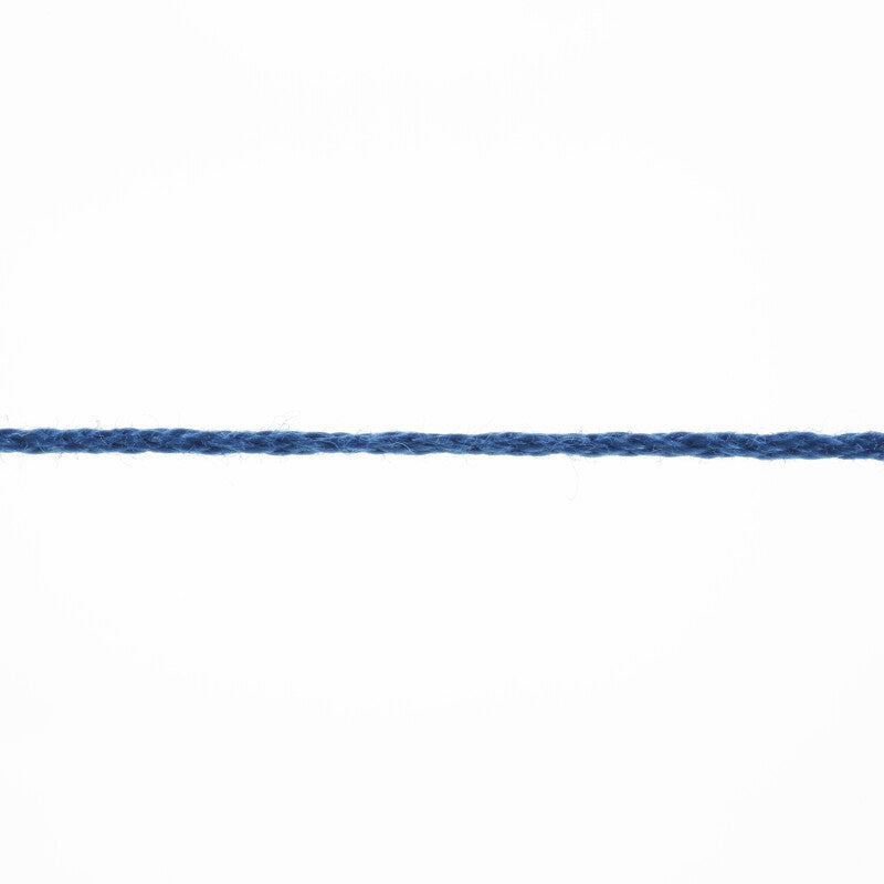 Lang Yarns Marisa – 100% Egyptian cotton yarn, 50g/210m – Royal (0006) – yarn texture