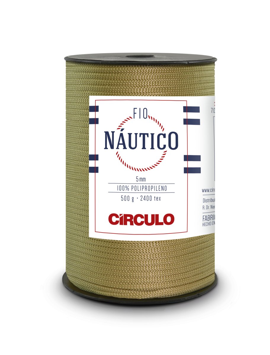 Yarn skein from Circulo Fio Náutico collection.