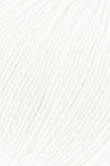 Lang Yarns Alpaca Soxx 4-ply Yarn, 390m / 100g – White (0002), yarn texture