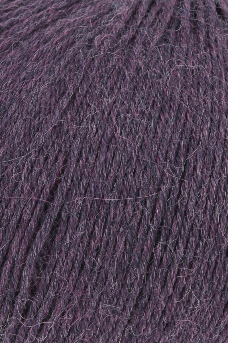 Lang Yarns Alpaca Soxx 4-ply Yarn, 390m / 100g – Lilac Mélange (0147), yarn texture