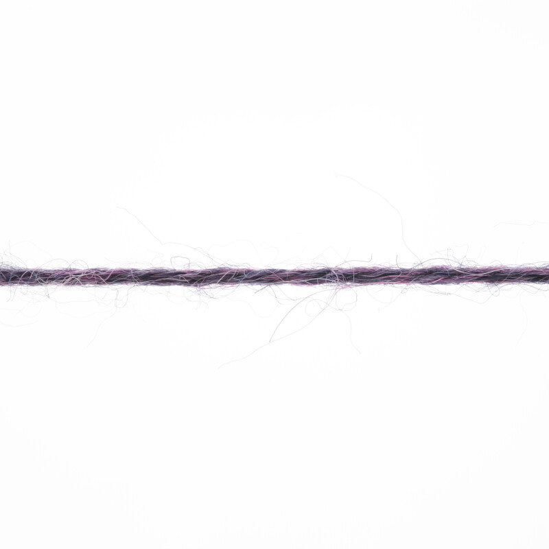 Lang Yarns Alpaca Soxx 4-ply Yarn, 390m / 100g – Lilac Mélange (0147), yarn strand