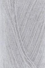 Lang Yarns Cashmere Dreams Yarn, 290m / 25g – Light Grey Mélange (0023), yarn texture