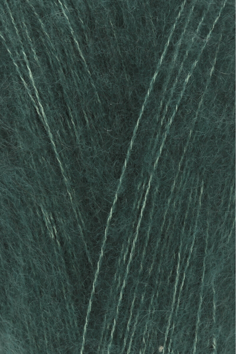 Lang Yarns Cashmere Dreams Yarn, 290m / 25g – Bottle Green (0118), yarn texture
