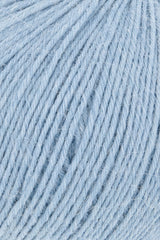 Lang Yarns Alpaca Soxx 6-ply Yarn, 390m / 150g – Sky Blue Mélange (0121), yarn texture