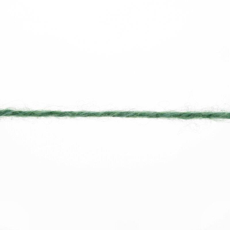 Lang Yarns Regina – 50g / 175m – Dark Green (0018) – yarn texture