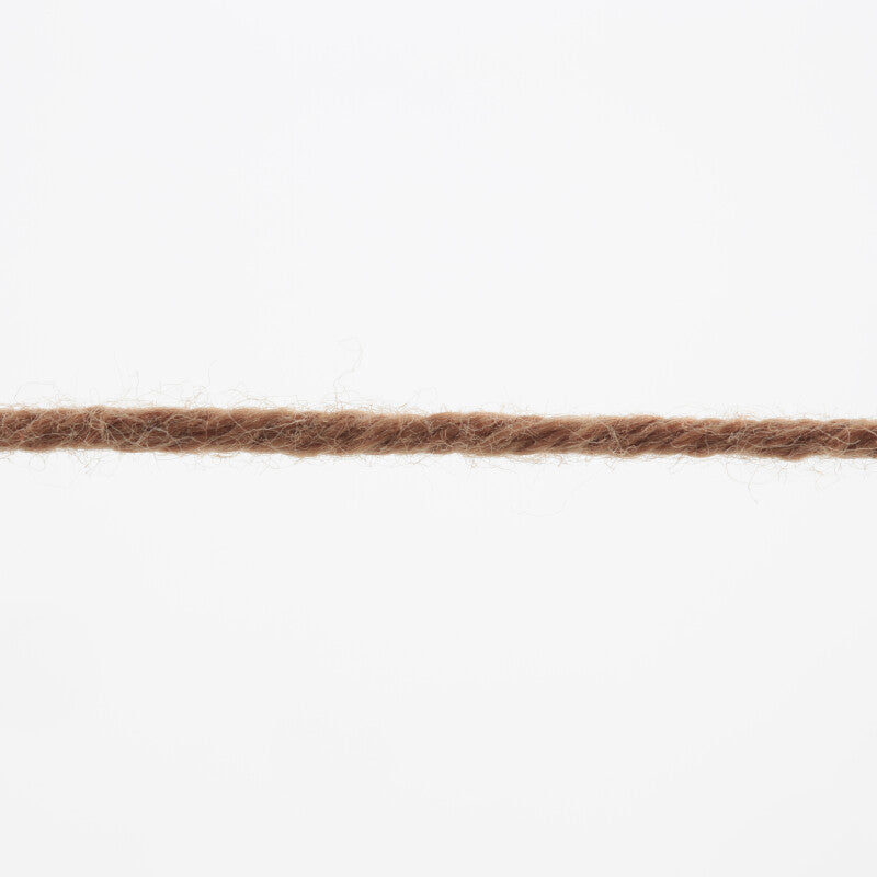 Lang Yarns Oceania – 50g / 140m – Light Brown (0039) – yarn texture