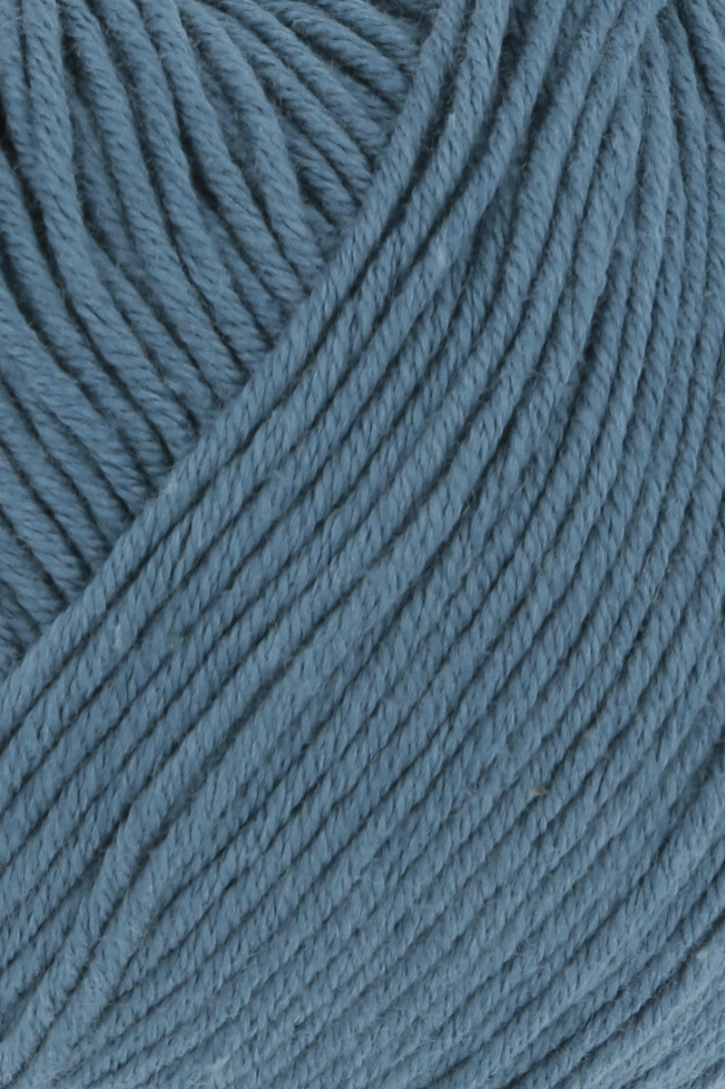 Lang Yarns Oceania – 50g / 140m – Petrol (0188) – detail