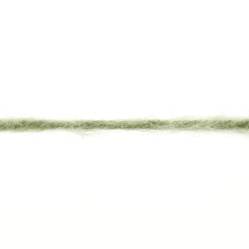 Lang Yarns Whisper – 50g / 125m – Pistachio (0116) – yarn texture