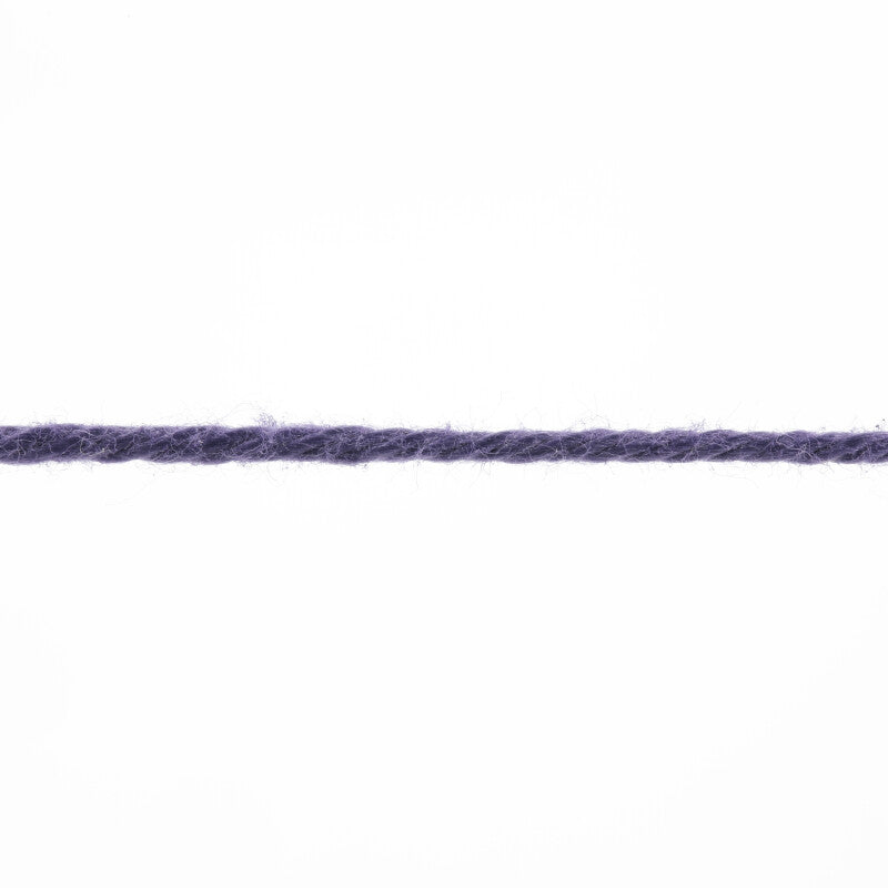 Lang Yarns Quattro – 50g / 120m – Lilac (0046) – yarn texture