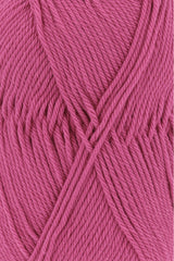 Lang Yarns Quattro – 50g / 120m – Fuchsia (0064) – detail
