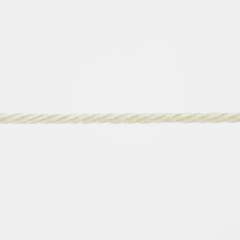 Lang Yarns Quattro – 50g / 120m – Pale Yellow (0213) – F view
