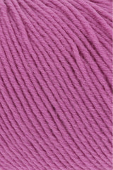 Lang Yarns Merino 150 Yarn, 150m / 50g – Pink (0085), yarn texture