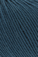 Lang Yarns Merino 150 Yarn, 150m / 50g – Steel Blue (0133), yarn texture
