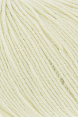 Lang Yarns Merino 150 Yarn, 150m / 50g – Pale Green (0216), yarn texture