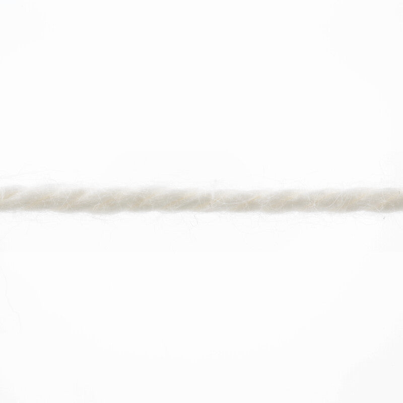 Lang Yarns Tissa – 50g / 80m – Egg White (0002) – yarn texture