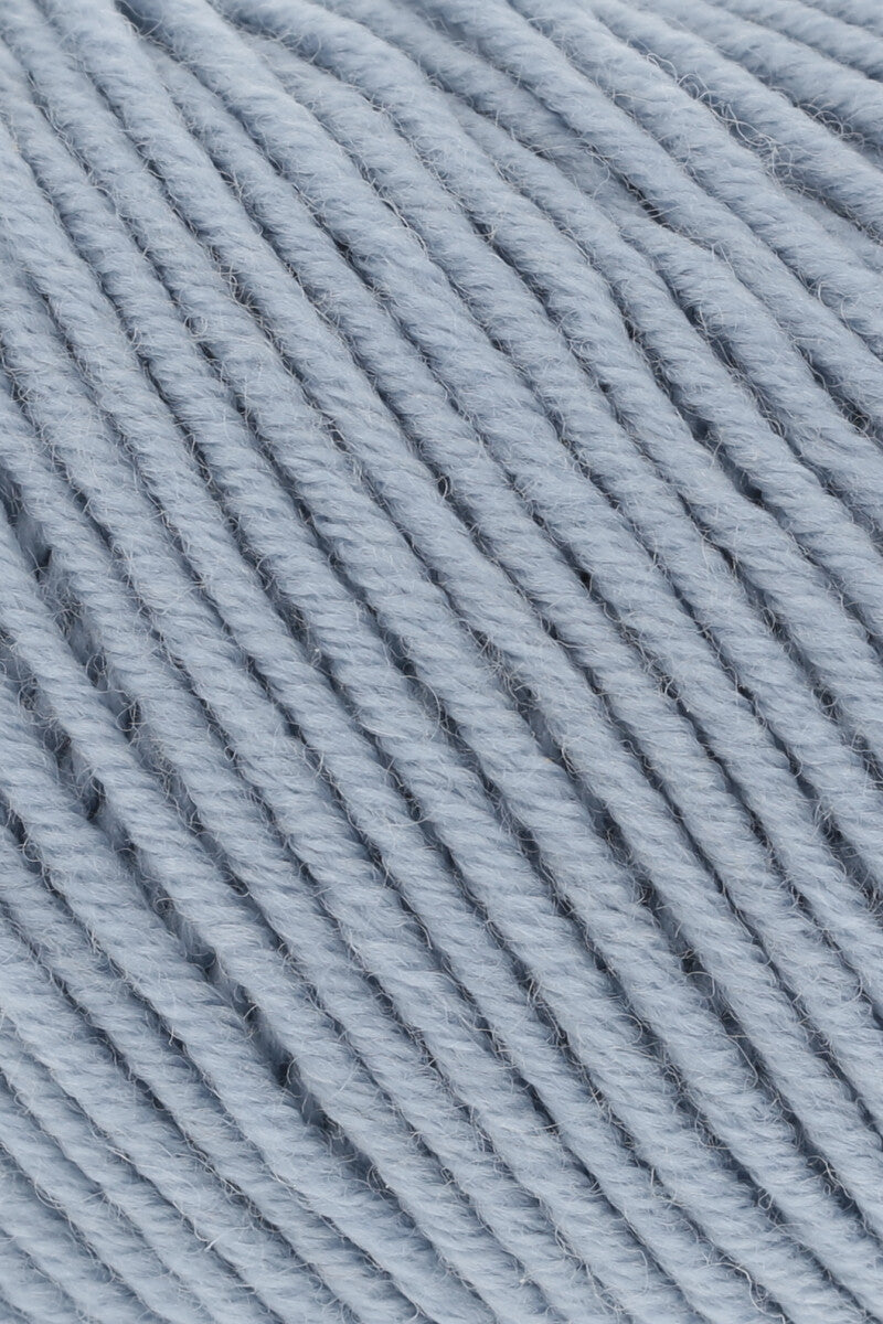 Lang Yarns Merino 120 Yarn, 120m / 50g – Silver Grey (0123), yarn texture
