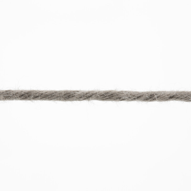 Lang Yarns Handarbeitsgarn – 50g / 84m – Mud (0699) – yarn texture
