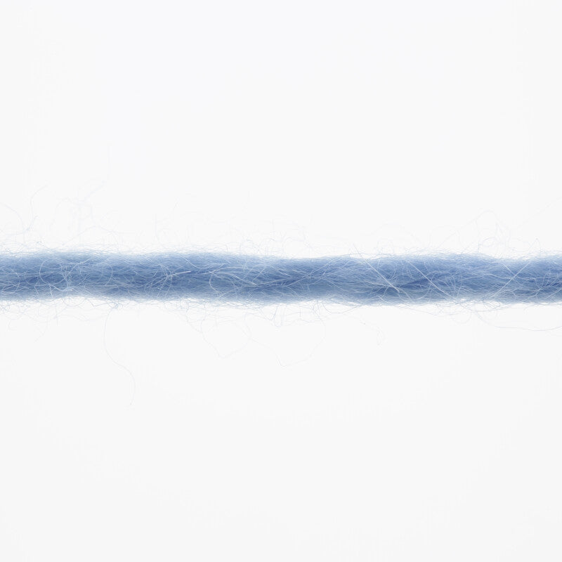 Lang Yarns Carpe Diem – 50g / 90m – Light Blue (0121) – yarn texture