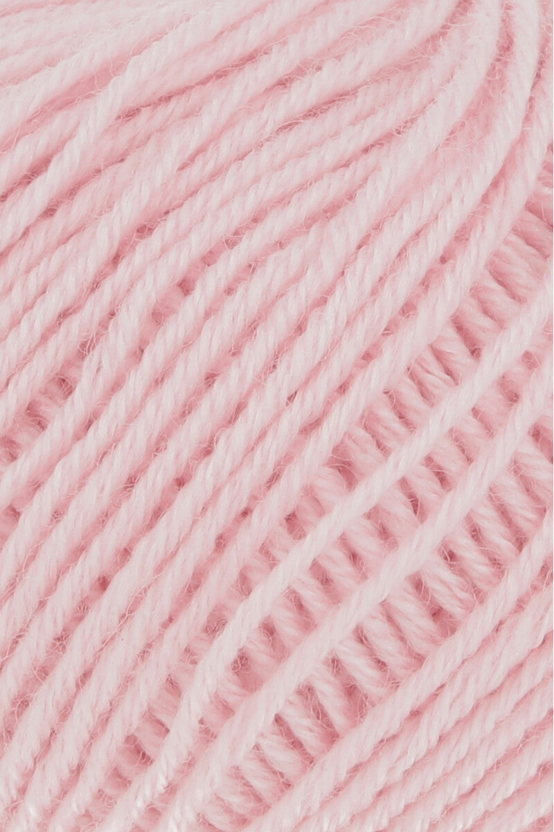 Lang Yarns Atlantis – 50g / 135m – Light Rose (0019) – detail