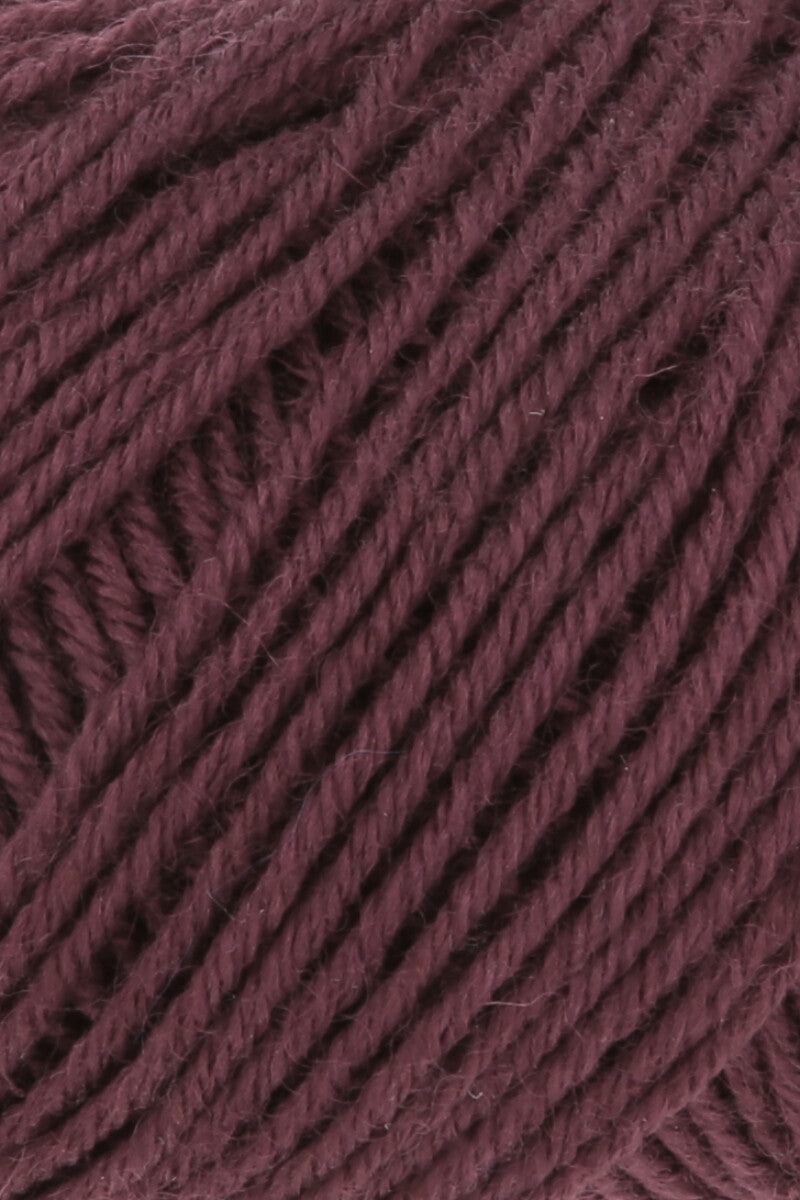 Lang Yarns Atlantis – 50g / 135m – Dark Red (0161) – detail