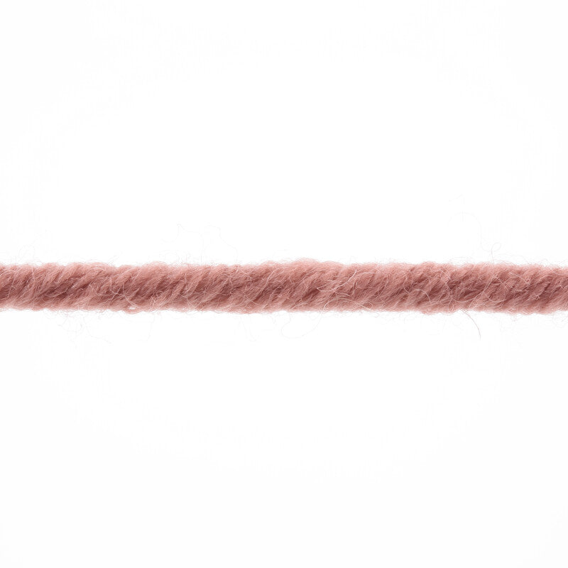Lang Yarns Merino 70 – 50g / 70m – Rosewood (0087) – yarn texture