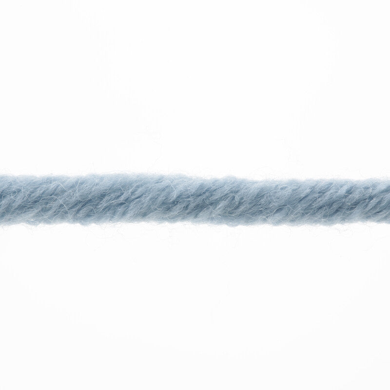 Lang Yarns Merino 50 – 100g / 90m – Light Jeans (0033) – yarn texture
