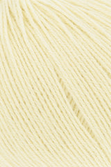 Lang Yarns Merino 400 Lace – 25g / 200m – Babyyellow (0012) – detail