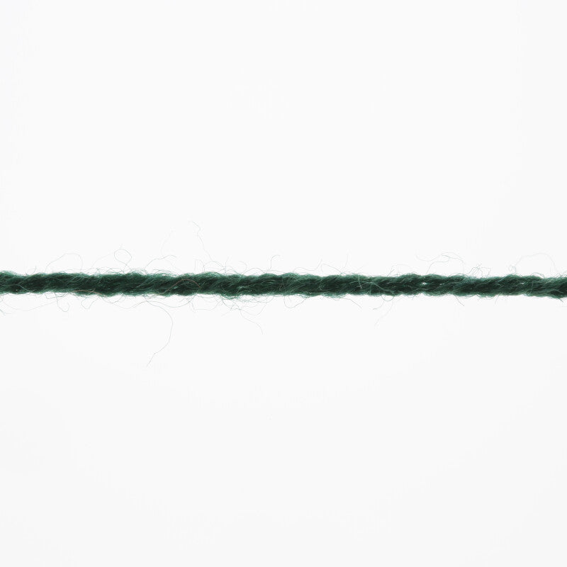 Lang Yarns Merino 400 Lace – 25g / 200m – Dark Green (0118) – yarn texture