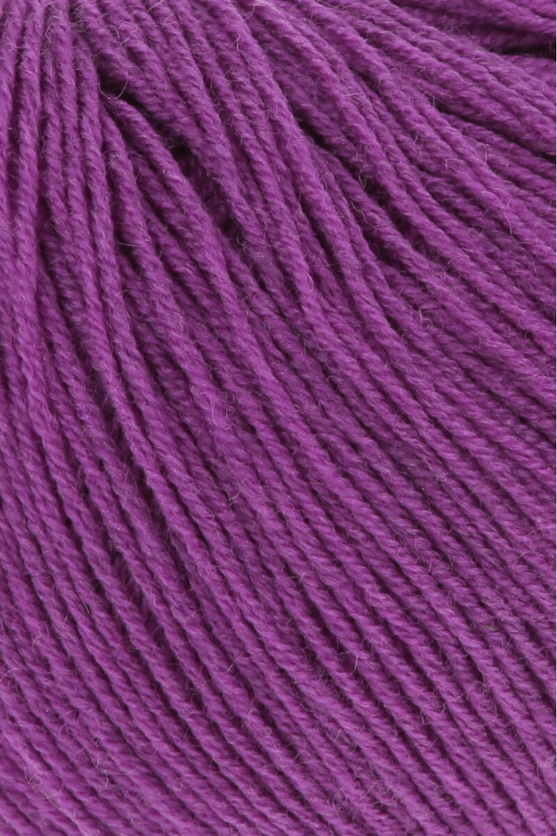 Lang Yarns Merino 400 Lace – 25g / 200m – Fuchsia Mélange (0366) – detail