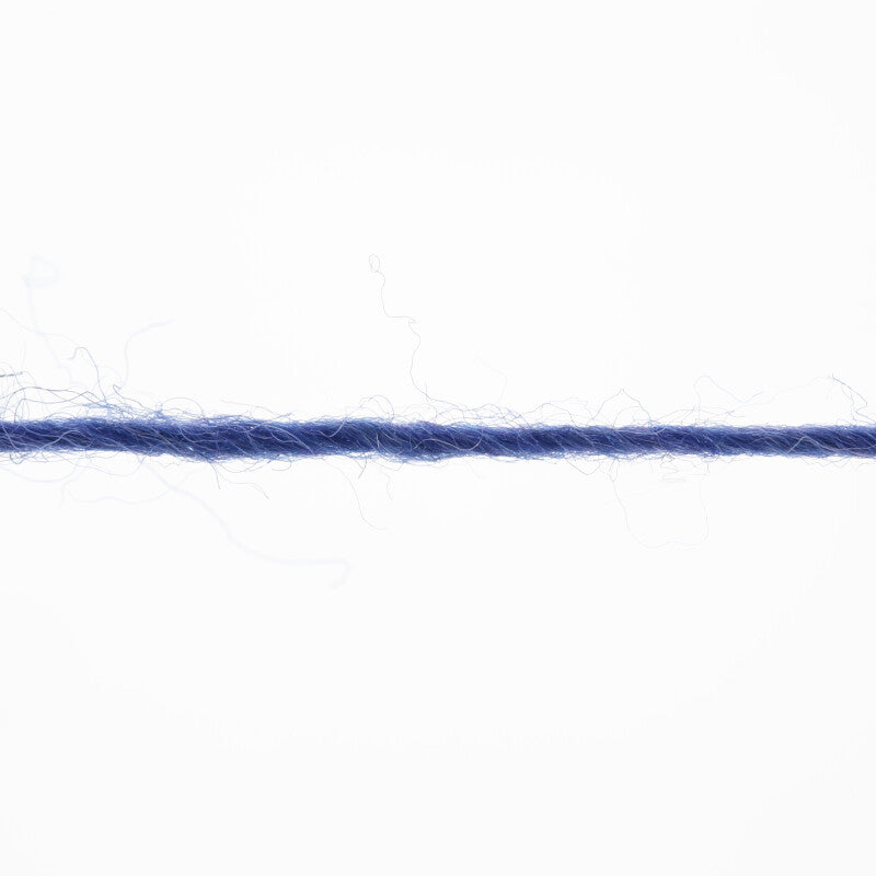 Lang Yarns Mille Colori Socks & Lace Luxe – 100g / 400m – Blue Marine-Silver (0035) – yarn texture