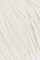 Lang Yarns Norma – 50g / 135m – Offwhite (0094) – detail