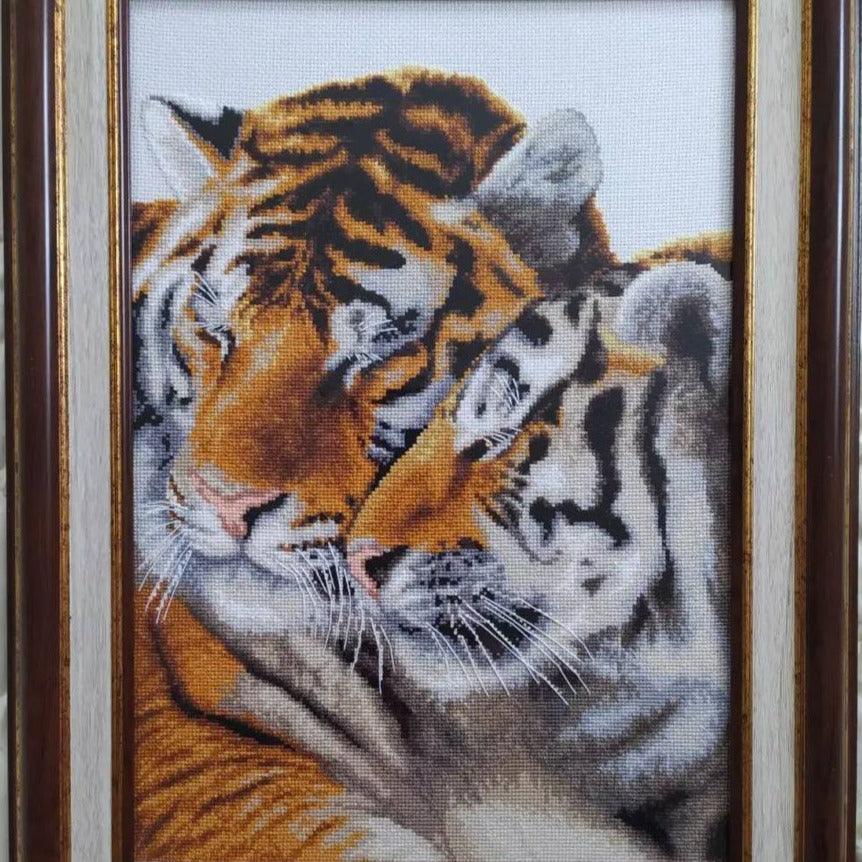 Charivna Mit NICE COUPLE Cross-Stitch Kit with Aida fabric