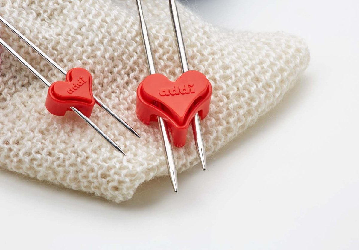 addiToGo Stitch Securing Heart Set - 2 Needle Stoppers for